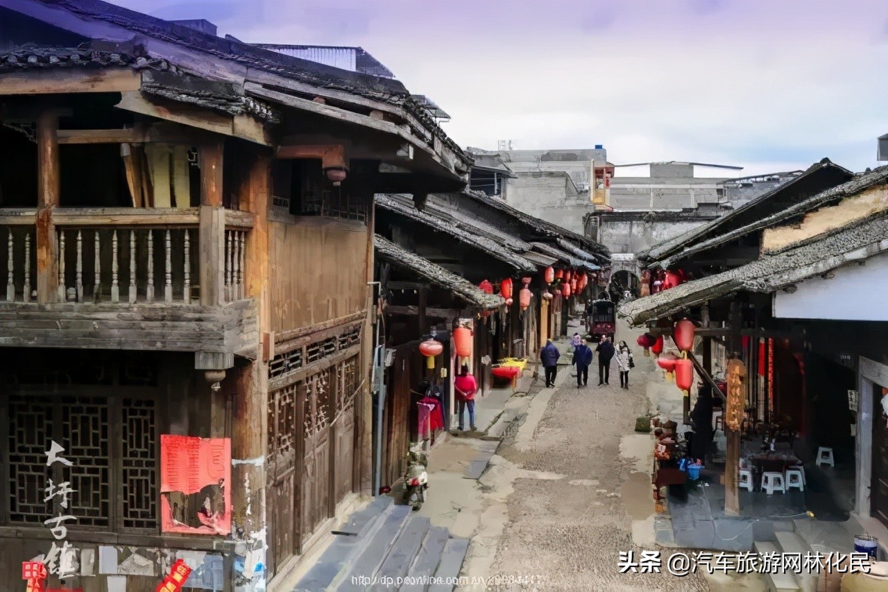 桂林+韶山毛主席铜像广场+凤凰古城+阳朔西街休闲七日游